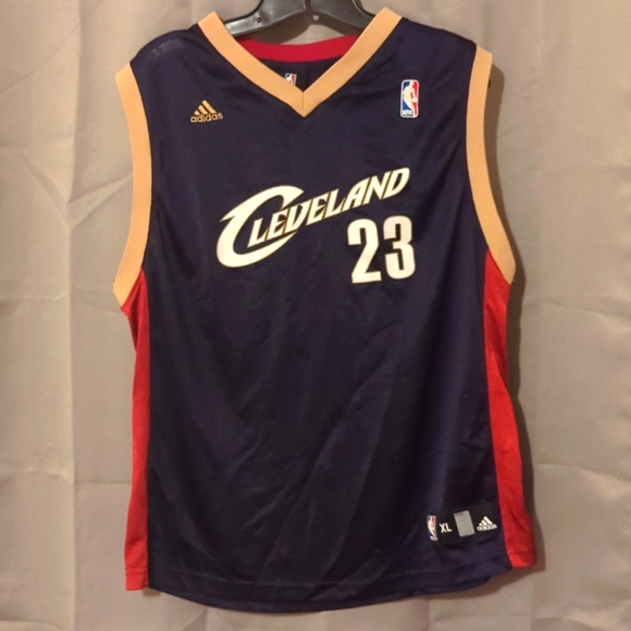 LeBron James boys XL jersey - Picture 2 of 5